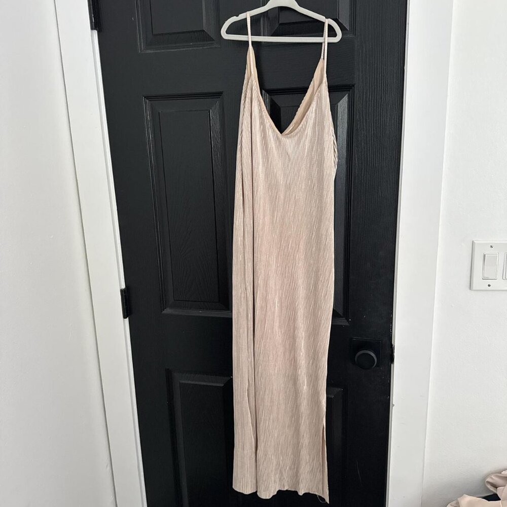 Champange Flowy Vintage Dress